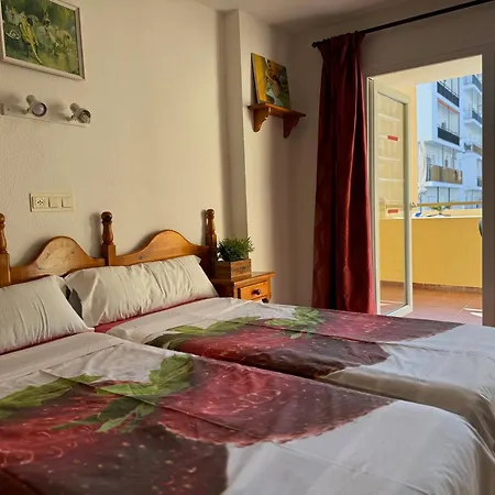 Turisticos Yamasol * Fuengirola